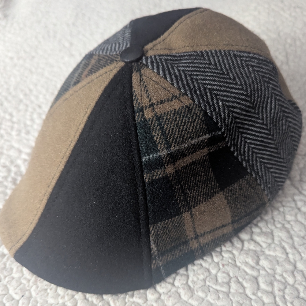 M/L Guinness Boston Scally Cap Cream Green and Black Cap